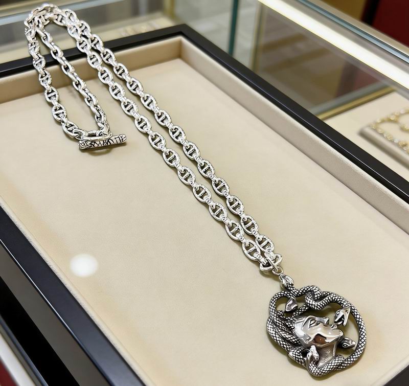 Gucci Necklace 04yxs324